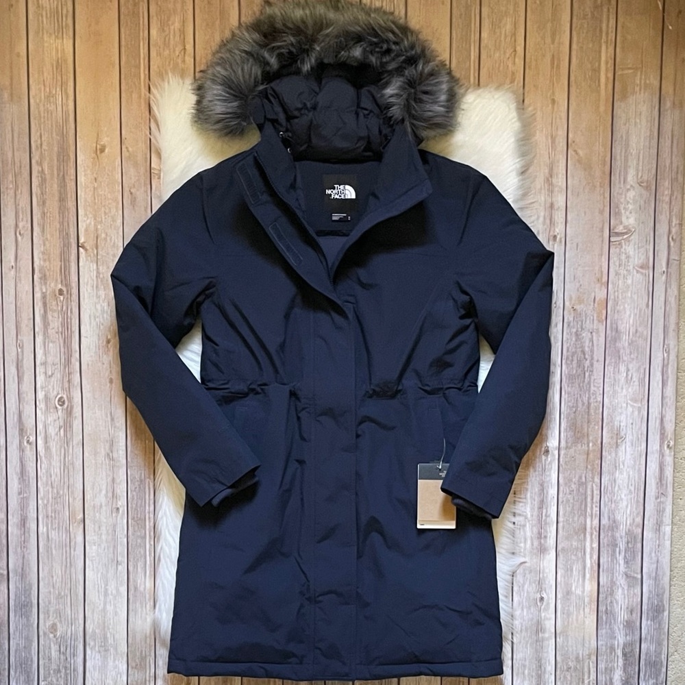 The North Face Women’s Arctic Parka II Coat In Summit Navy